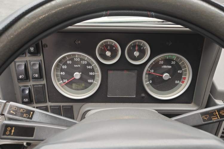 Used Iveco Daily 2014 2.5T-A35 NJ6484ACM47Z4 Instrument Cluster