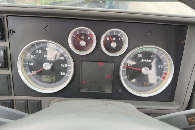 Used Iveco Daily 2014 2.5T-A35 NJ6484ACM47Z4 Instrument Cluster