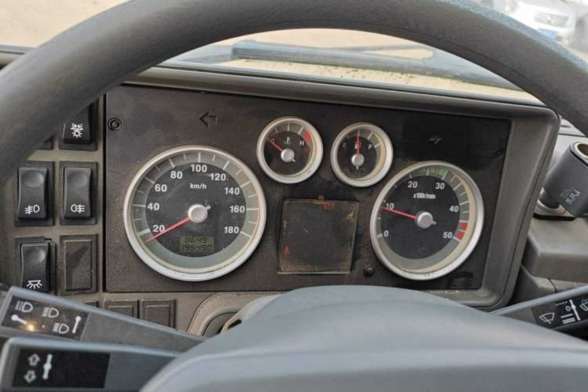 Used Iveco Daily 2014 2.8T-V35 NJ5044XXYQ3A43S4 Instrument Cluster