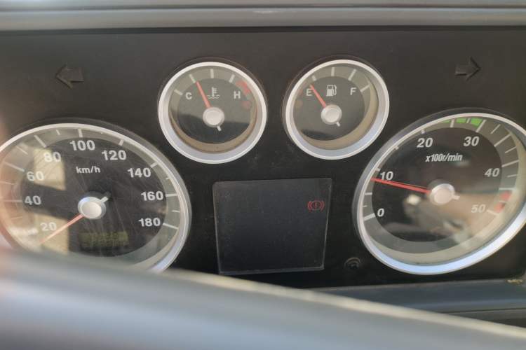 Used Iveco Daily 2014 2.8T - A40 NJ6604AC43S4 Instrument Cluster