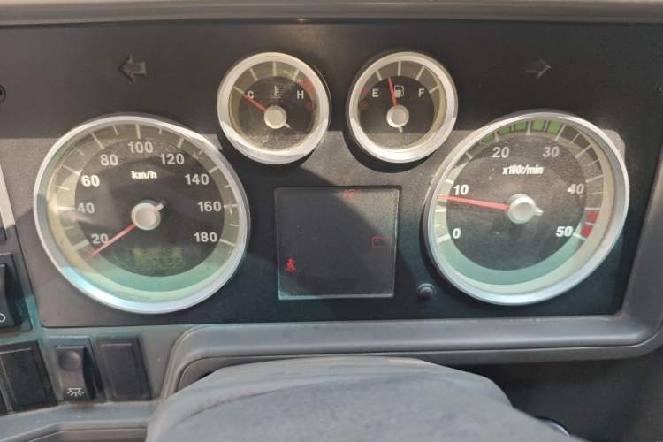 Used Iveco Daily 2014 2.5T-A35 NJ6484ACM47Z4 Instrument Cluster