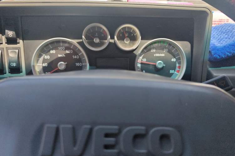 Used Iveco Daily 2014 2.5T-A35 NJ6484ACM47Z4 Instrument Cluster