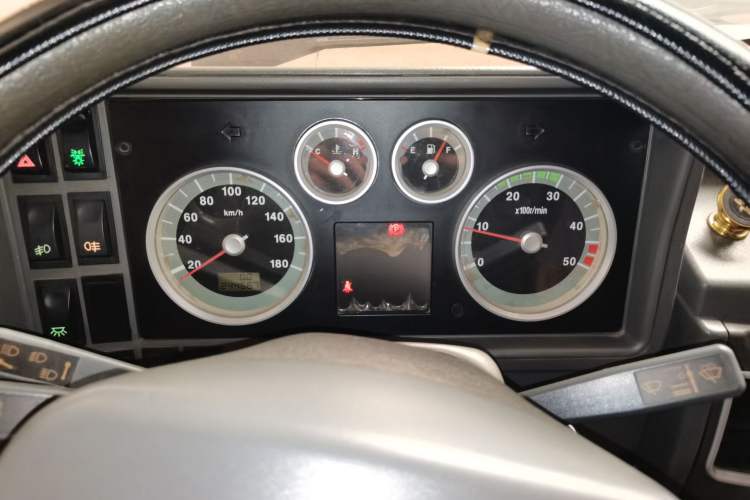 Used Iveco Daily 2014 2.5T-A35 NJ6484ACM47Z4 Instrument Cluster