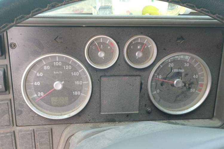 Used Iveco Daily 2014 2.8T-V35 NJ5044XXYQ3A43S4 Instrument Cluster