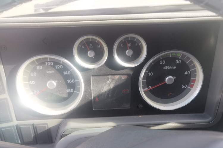Used Iveco Daily 2014 2.5T-A35 NJ6484ACM47Z4 Instrument Cluster
