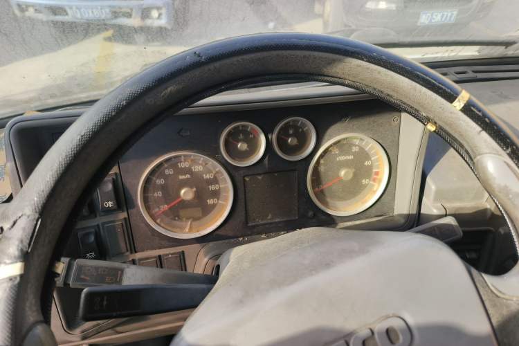 Used Iveco Daily 2014 2.5T-A35 NJ6484ACM47Z4 Instrument Cluster
