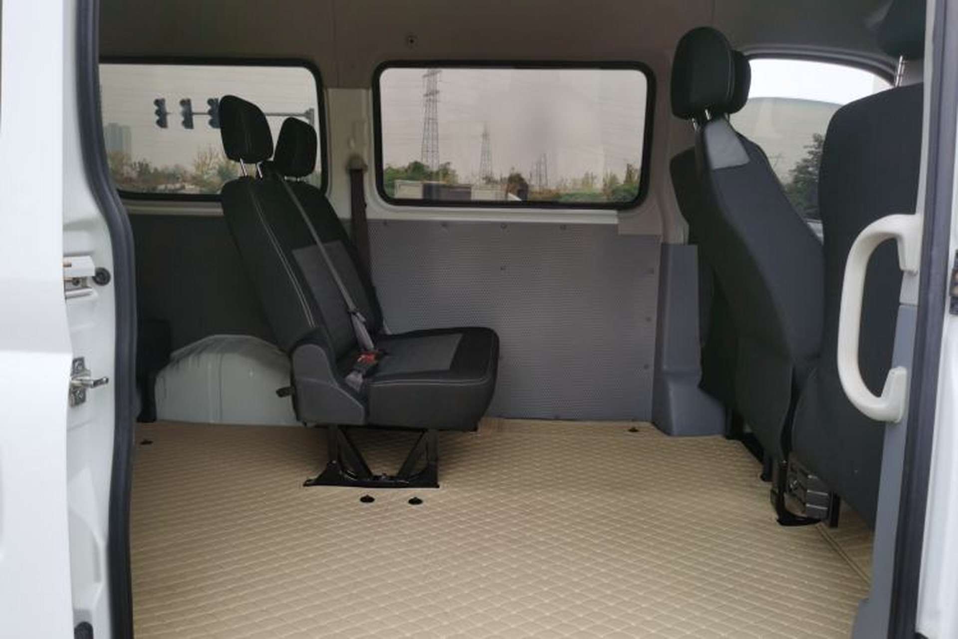 Used Iveco Daily 2014 2.5T-A35 NJ6485AC47Z4 Interior 3