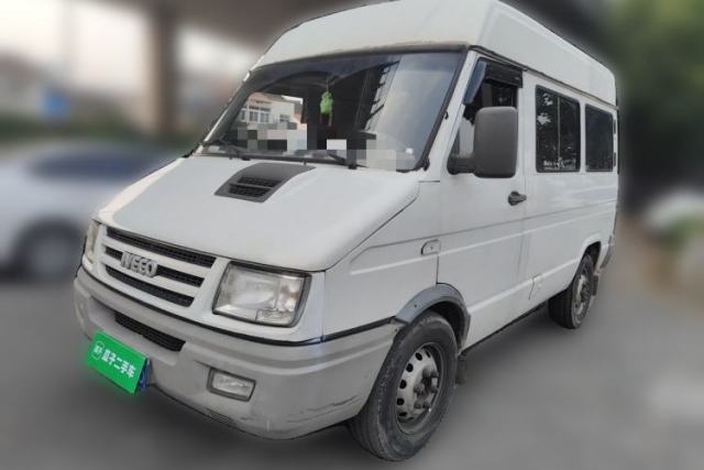 Used Iveco Daily 2014 2.5T-A35 NJ6484ACM47Z4