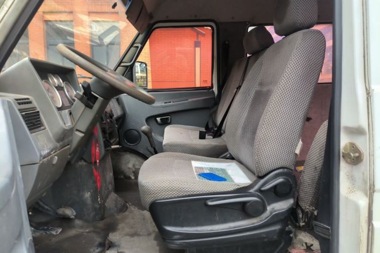 Used Iveco Daily 2014 2.5T-A35 NJ6484ACM47Z4 Left Front Seat
