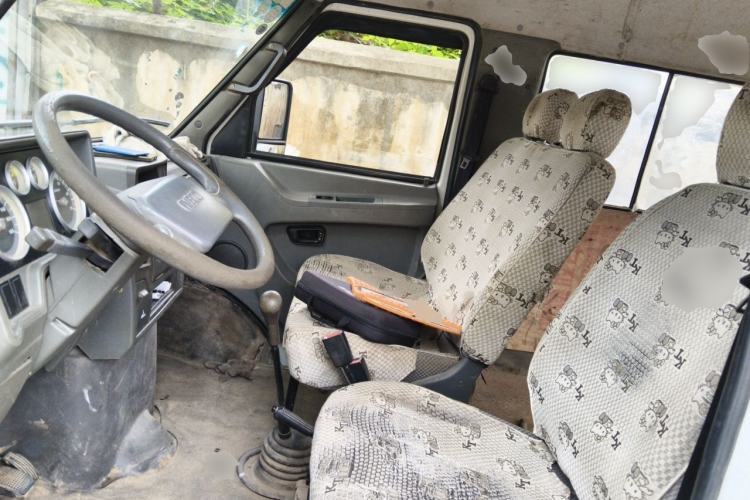 Used Iveco Daily 2014 2.5T-A35 NJ6484ACM47Z4 Left Front Seat