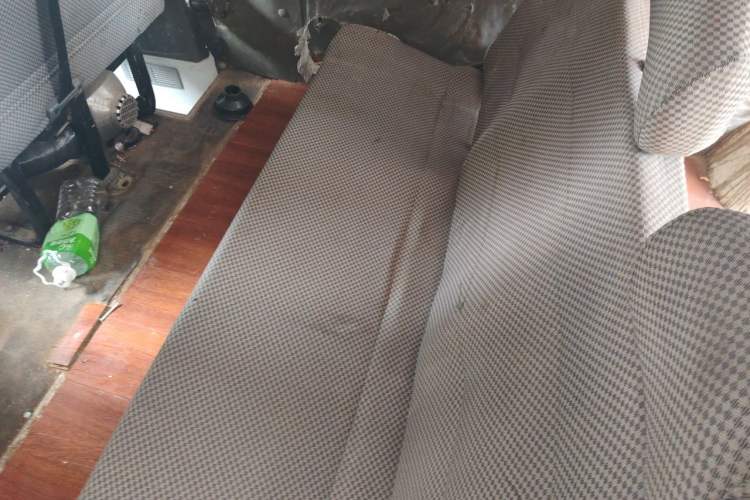 Used Iveco Daily 2014 2.5T-A35 NJ6484ACM47Z4 Left Rear Seat