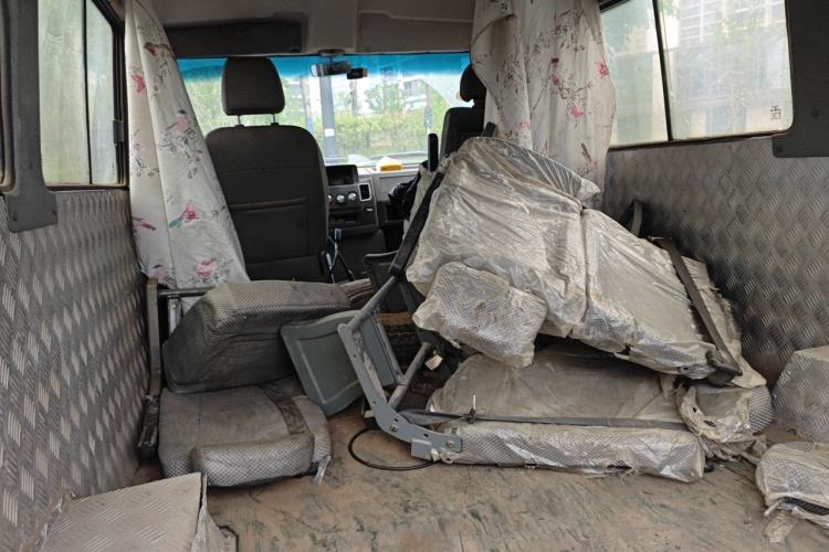 Used Iveco Daily 2014 2.5T-A35 NJ6484ACM47Z4 Left Rear Seat