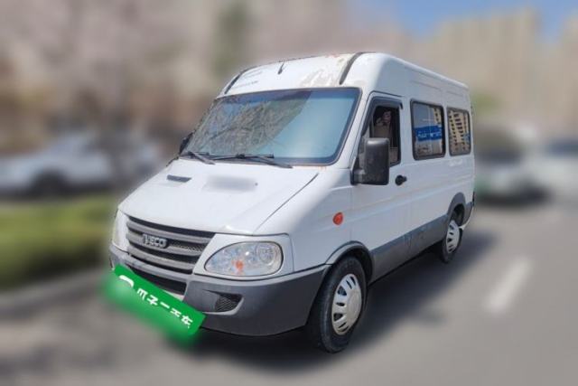 Used Iveco Daily 2014 2.5T-A35 NJ6484ACM47Z4