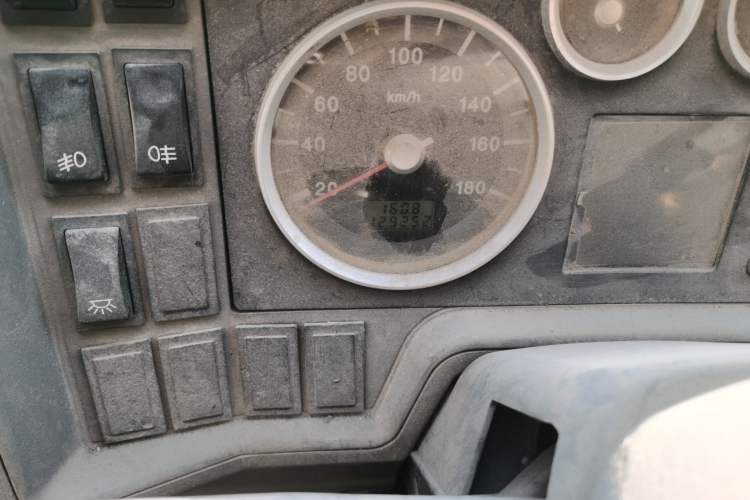 Used Iveco Daily 2014 2.5T-A35 NJ6484ACM47Z4 Odometer Close Up