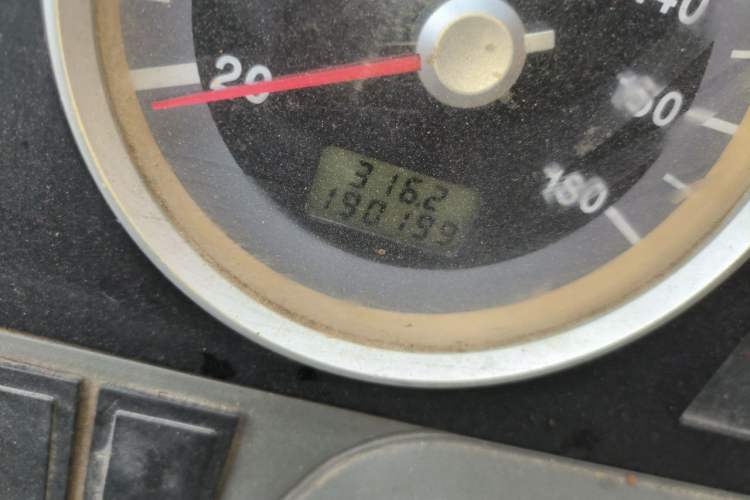 Used Iveco Daily 2014 2.5T-A35 NJ6484ACM47Z4 Odometer Close Up