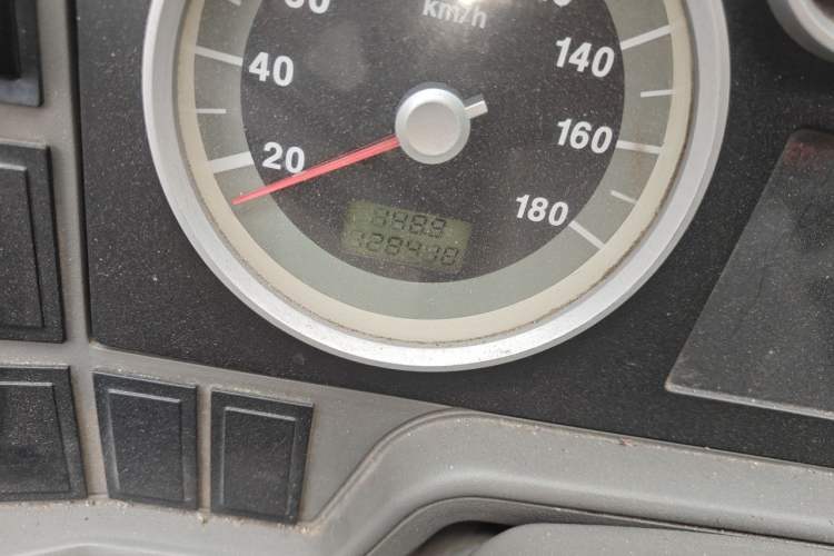 Used Iveco Daily 2014 2.5T-A35 NJ6484ACM47Z4 Odometer Close Up