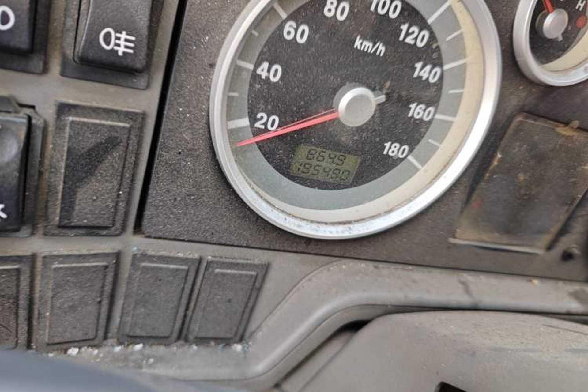Used Iveco Daily 2014 2.8T-V35 NJ5044XXYQ3A43S4 Odometer Close Up