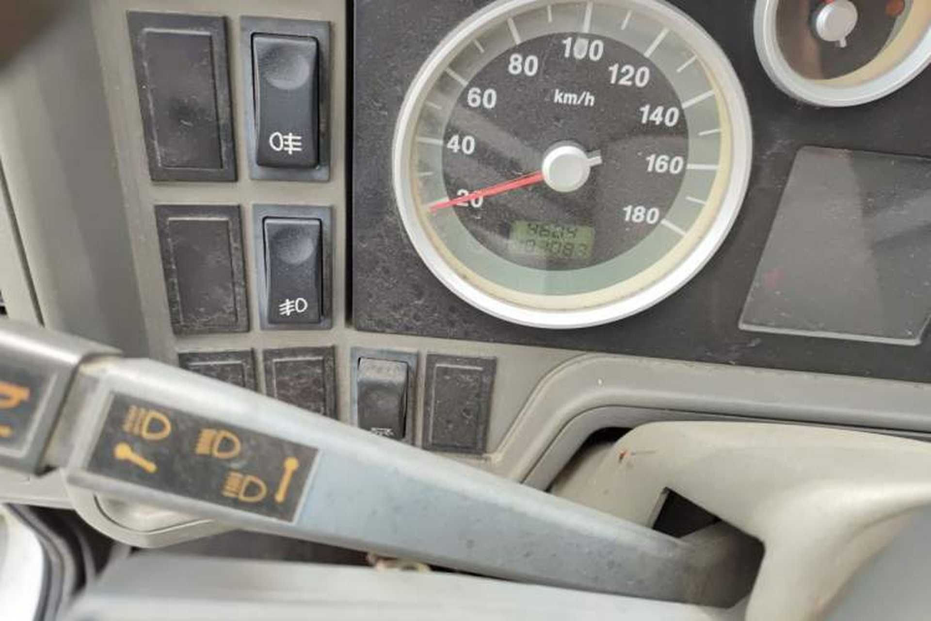 Used Iveco Daily 2014 2.5T-A35 NJ6484ACM47Z4 Odometer Close Up