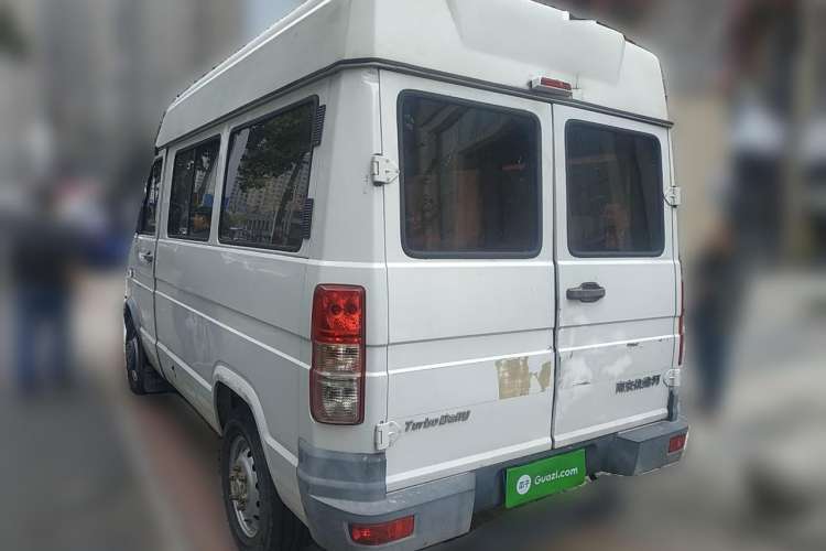 Used Iveco Daily 2014 2.5T-A35 NJ6484ACM47Z4 Rear Left 45 Deg