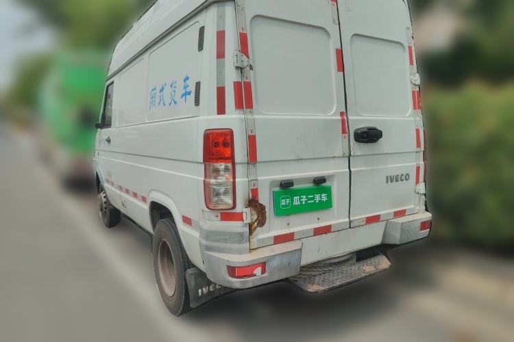 Used Iveco Daily 2014 2.8T-V35 NJ5044XXYQZA43S4 Rear Left 45 Deg