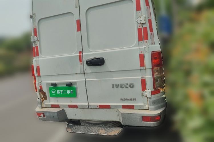 Used Iveco Daily 2014 2.8T-V35 NJ5044XXYQZA43S4 Rear Right 45 Deg