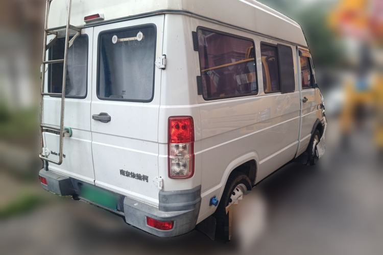 Used Iveco Daily 2014 2.5T-A35 NJ6484ACM47Z4 Rear Right 45 Deg