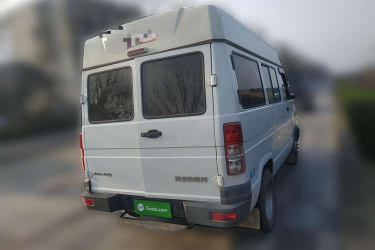 Used Iveco Daily 2014 2.5T-A35 NJ6484ACM47Z4 Rear Right 45 Deg