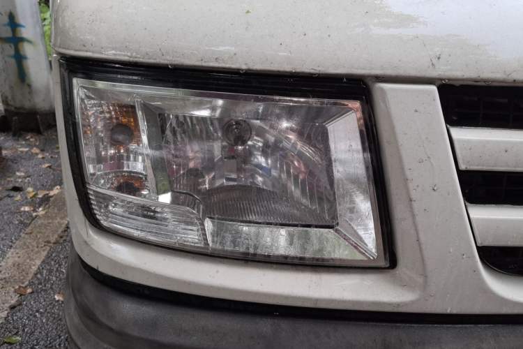 Used Iveco Daily 2014 2.8T-V35 NJ5044XXYQZA43S4 Right Front Headlight