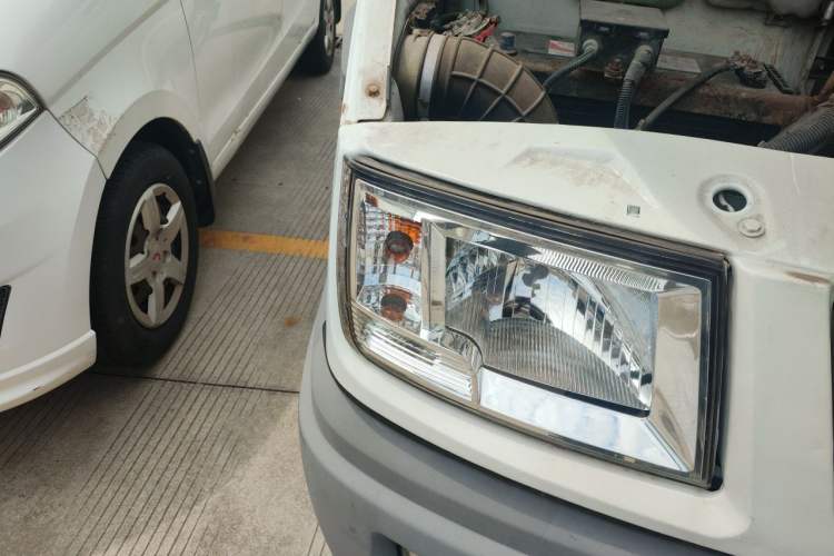 Used Iveco Daily 2014 2.5T-A35 NJ6484ACM47Z4 Right Front Headlight