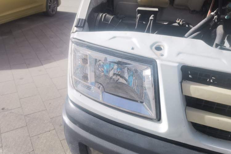 Used Iveco Daily 2014 2.5T-A35 NJ6484ACM47Z4 Right Front Headlight