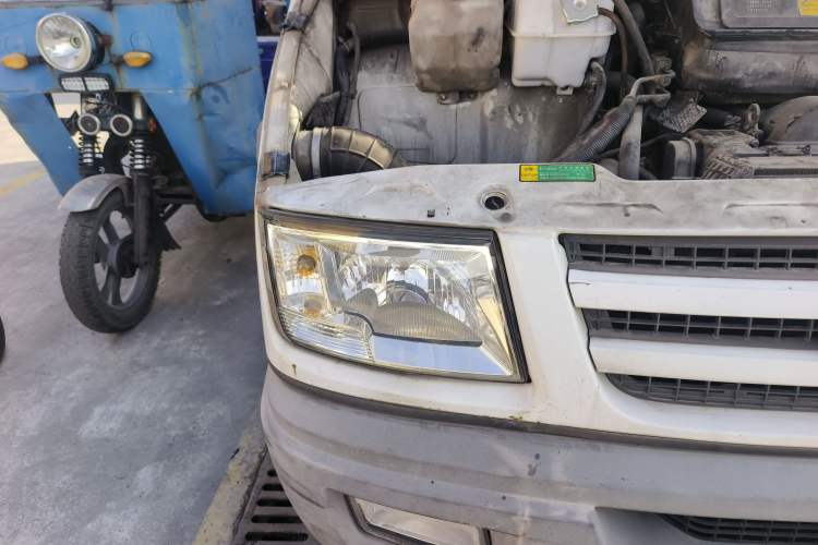 Used Iveco Daily 2014 2.5T-A35 NJ6484ACM47Z4 Right Front Headlight