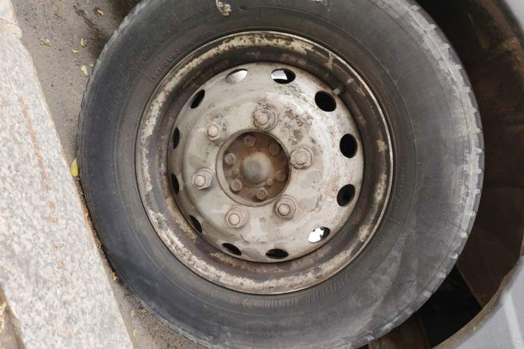 Used Iveco Daily 2014 2.5T-A35 NJ6484ACM47Z4 Right Front Wheel Hub