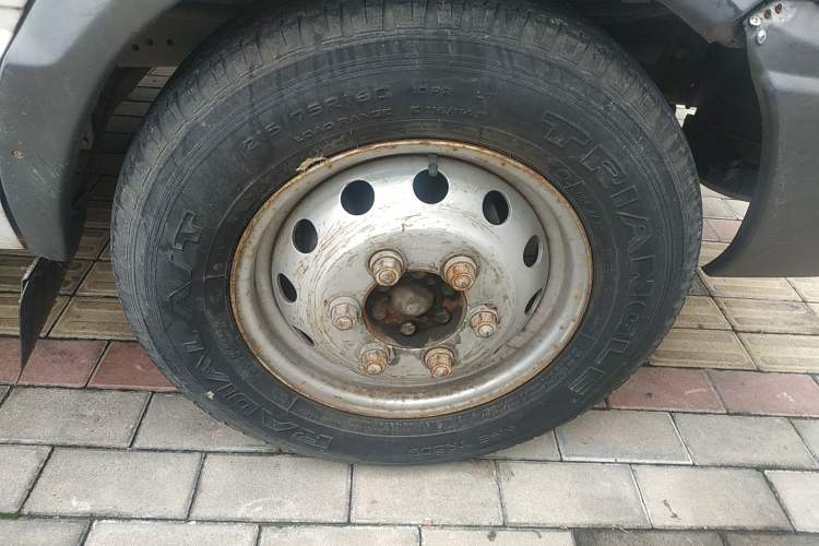 Used Iveco Daily 2014 2.5T-A35 NJ6484ACM47Z4 Right Front Wheel Hub