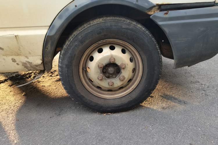 Used Iveco Daily 2014 2.5T-A35 NJ6484ACM47Z4 Right Front Wheel Hub