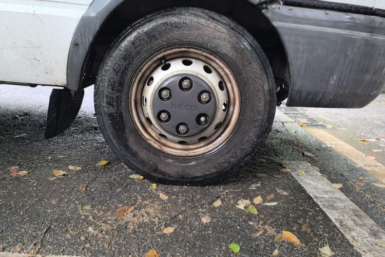 Used Iveco Daily 2014 2.8T-V35 NJ5044XXYQZA43S4 Right Front Wheel Hub