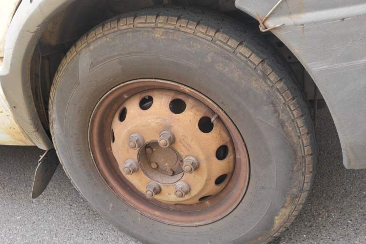 Used Iveco Daily 2014 2.8T-V35 NJ5044XXYQ3A43S4 Right Front Wheel Hub