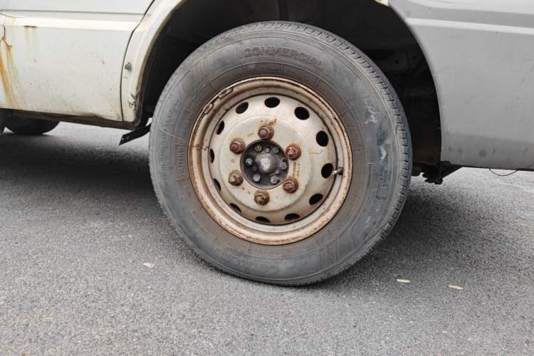 Used Iveco Daily 2014 2.5T-A35 NJ6484ACM47Z4 Right Front Wheel Hub