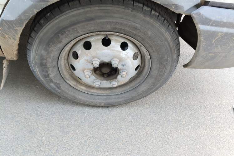 Used Iveco Daily 2014 2.5T-A35 NJ6484ACM47Z4 Right Front Wheel Hub