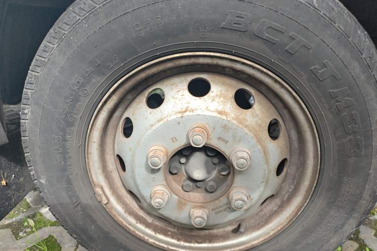 Used Iveco Daily 2014 2.8T-V35 NJ5044XXYQ3A43S4 Right Front Wheel Hub