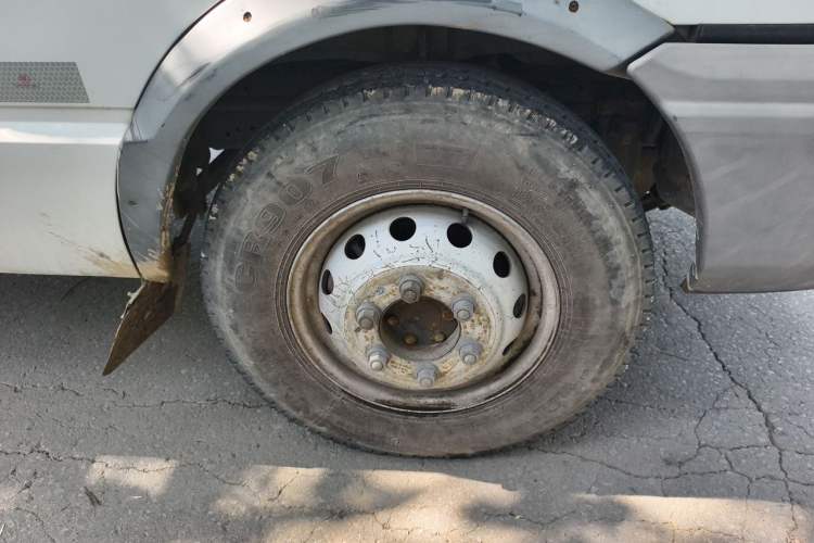 Used Iveco Daily 2014 2.8T-V40 NJ5044XXY3A43S4 Right Front Wheel Hub