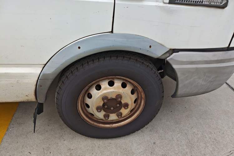Used Iveco Daily 2014 2.5T-A35 NJ6485AC47Z4 Right Front Wheel Hub