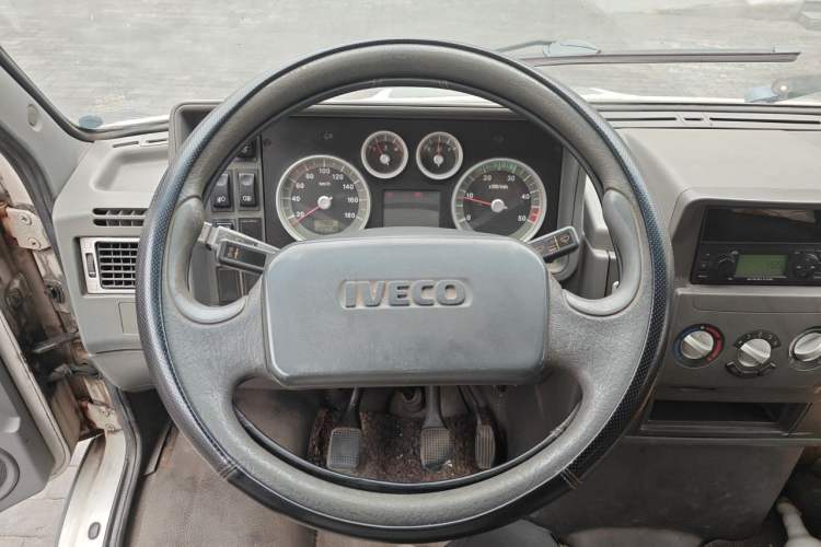 Used Iveco Daily 2014 2.5T-A35 NJ6484ACM47Z4 Steering Wheel