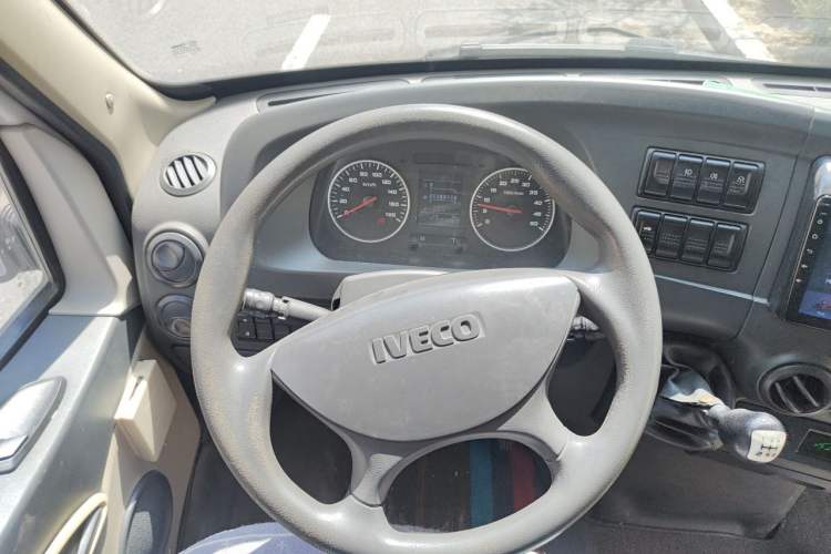 Used Iveco Daily 2014 2.5T-A35 NJ6484ACM47Z4 Steering Wheel