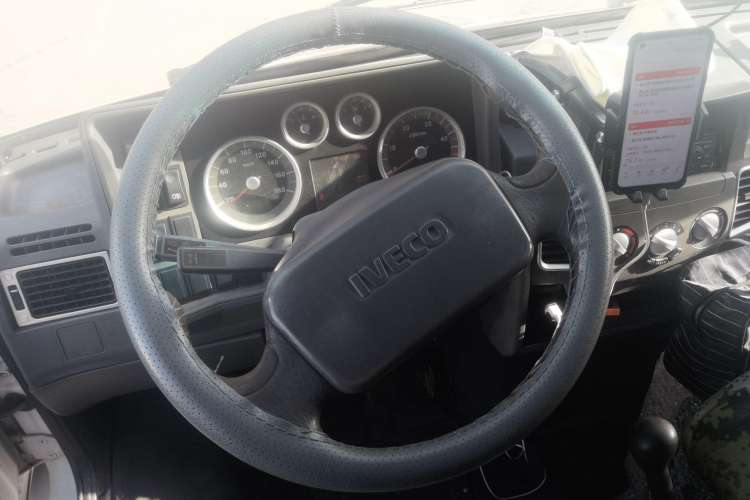 Used Iveco Daily 2014 2.5T-A35 NJ6484ACM47Z4 Steering Wheel