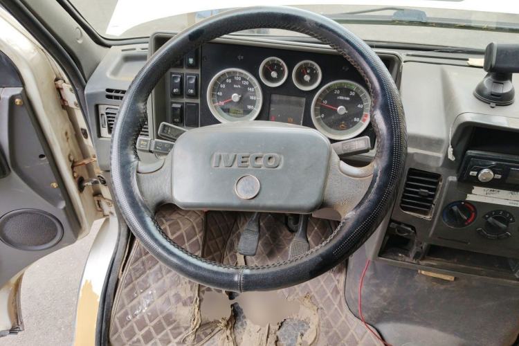 Used Iveco Daily 2014 2.5T-A35 NJ6484ACM47Z4 Steering Wheel
