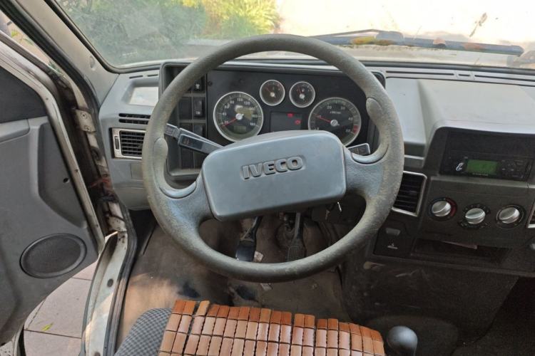 Used Iveco Daily 2014 2.5T-A35 NJ6484ACM47Z4 Steering Wheel
