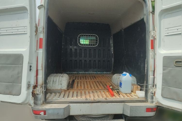 Used Iveco Daily 2014 2.8T-V35 NJ5044XXYQZA43S4 Trunk