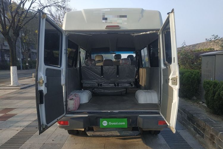 Used Iveco Daily 2014 2.5T-A35 NJ6484ACM47Z4 Trunk