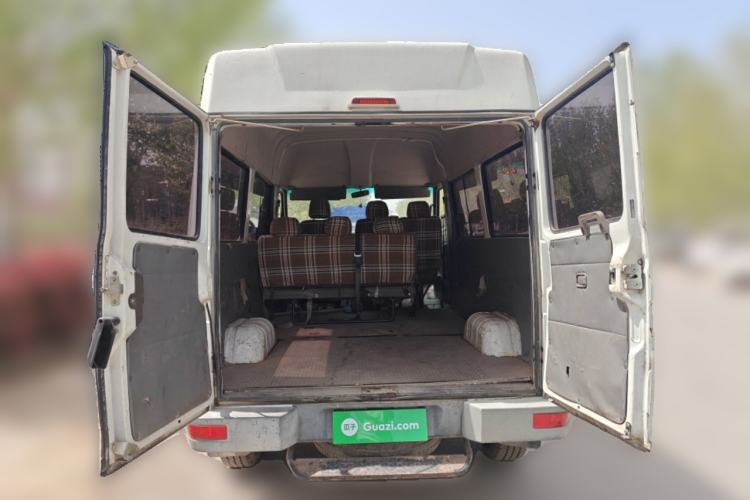 Used Iveco Daily 2014 2.5T-A35 NJ6485AC47Z4 Trunk