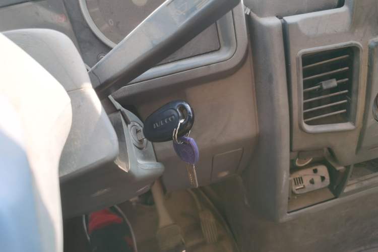 Used Iveco Daily 2014 2.5T-A35 NJ6484ACM47Z4 Vehicle Key